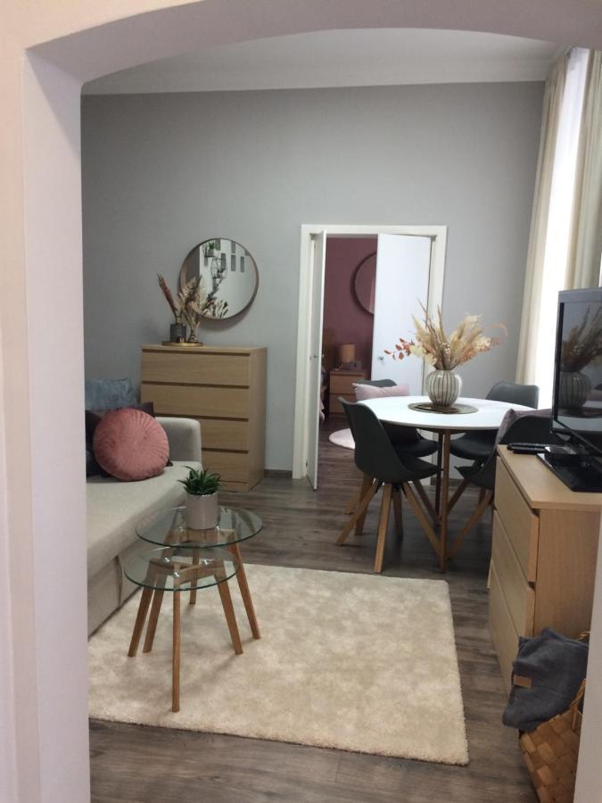 索普隆Magnolia Apartman公寓 外观 照片